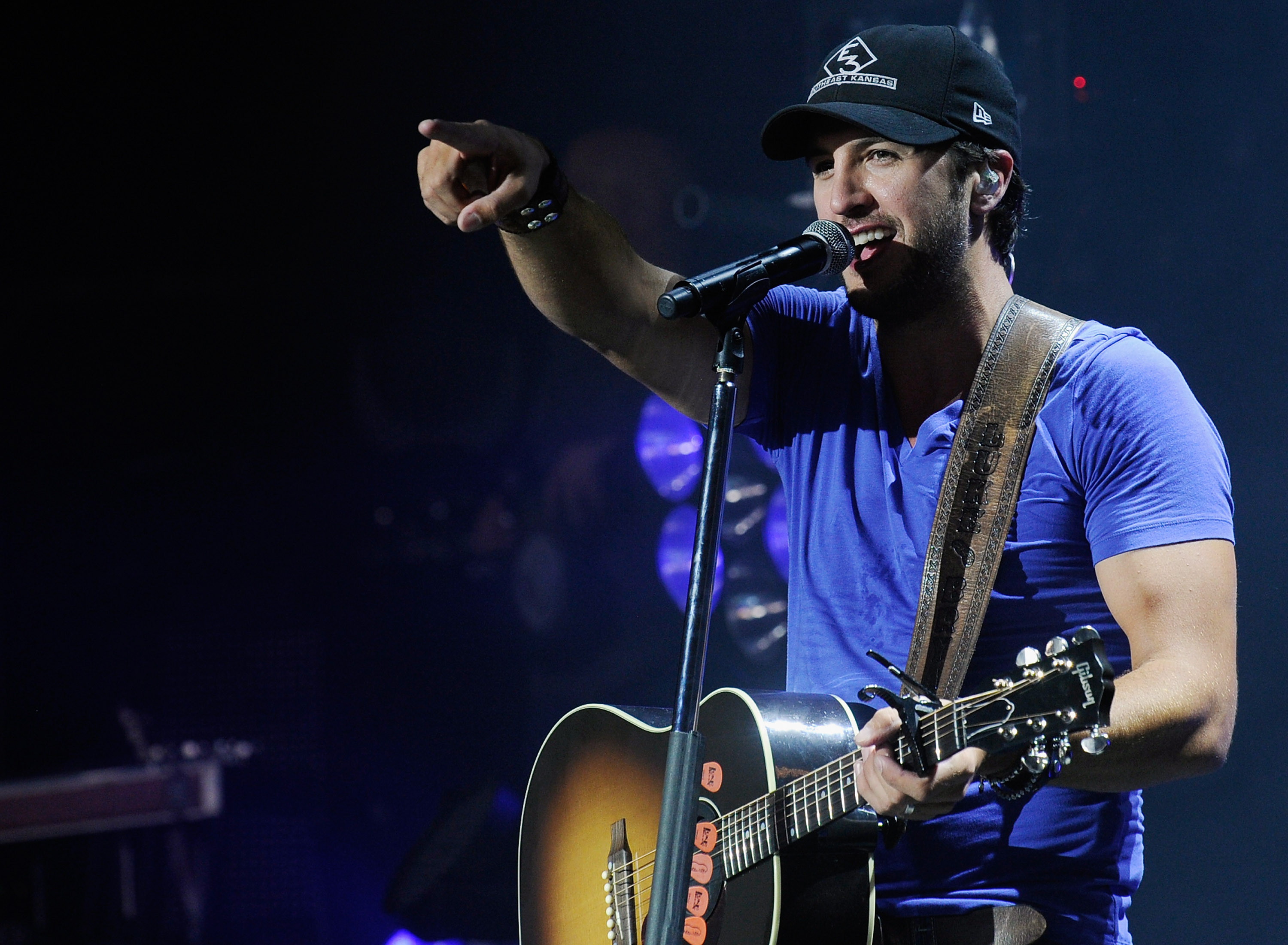 Country Star Luke Bryan Falls Off Charlotte Stage During Concert