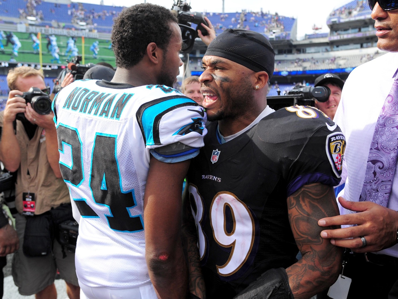 Ravens' Smith: Panthers stabbed me in the back