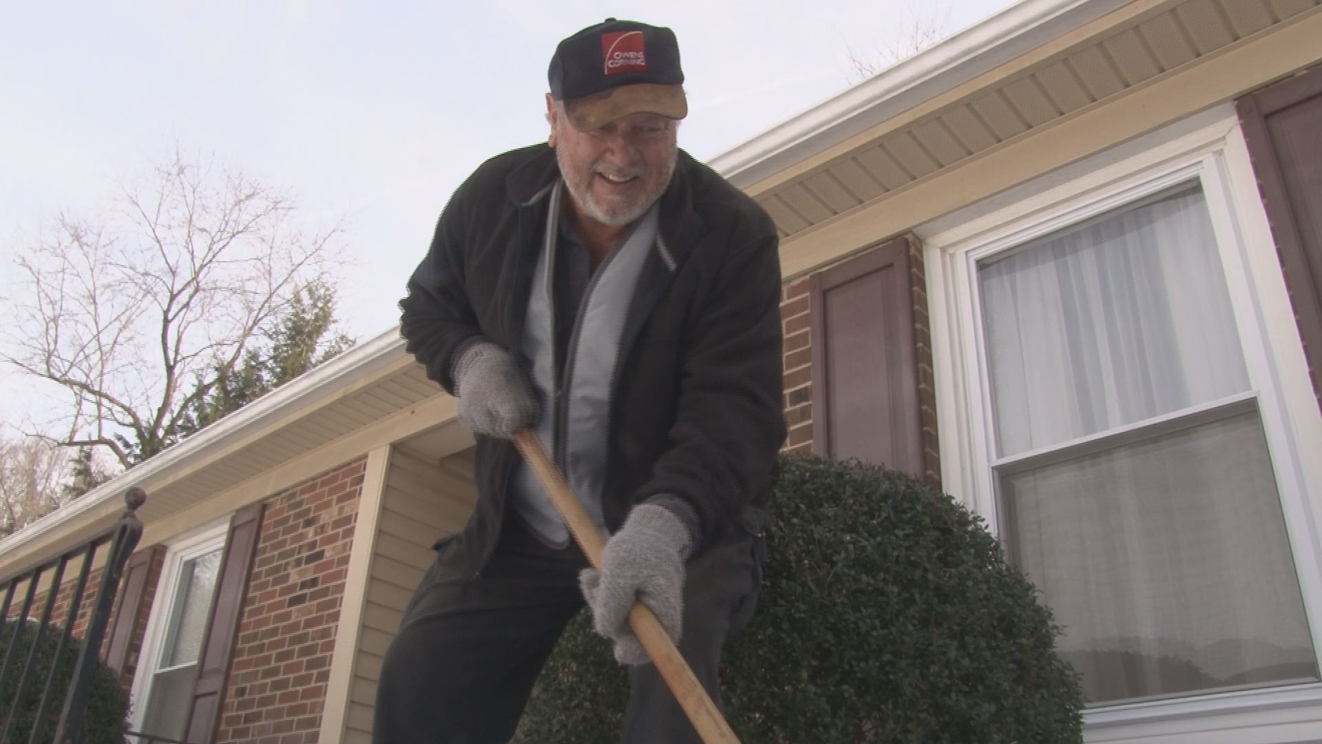 Neighbors Helping Neighbors Dig Out After Winter Storm | wfmynews2.com