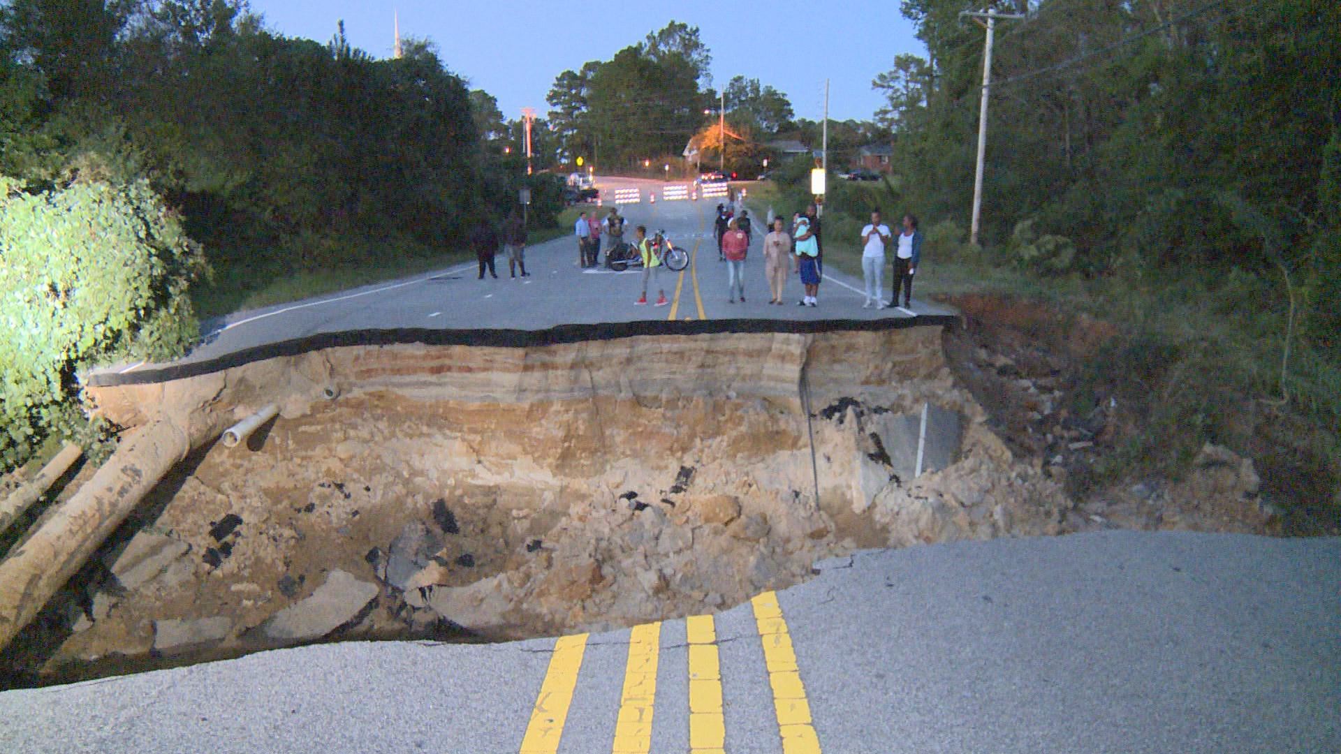 Ford Fayetteville Nc >> People in Awe Over Massive Fayetteville Sinkhole ... Ford Fayetteville Nc >> People in Awe Over Massive Fayetteville Sinkhole ...
