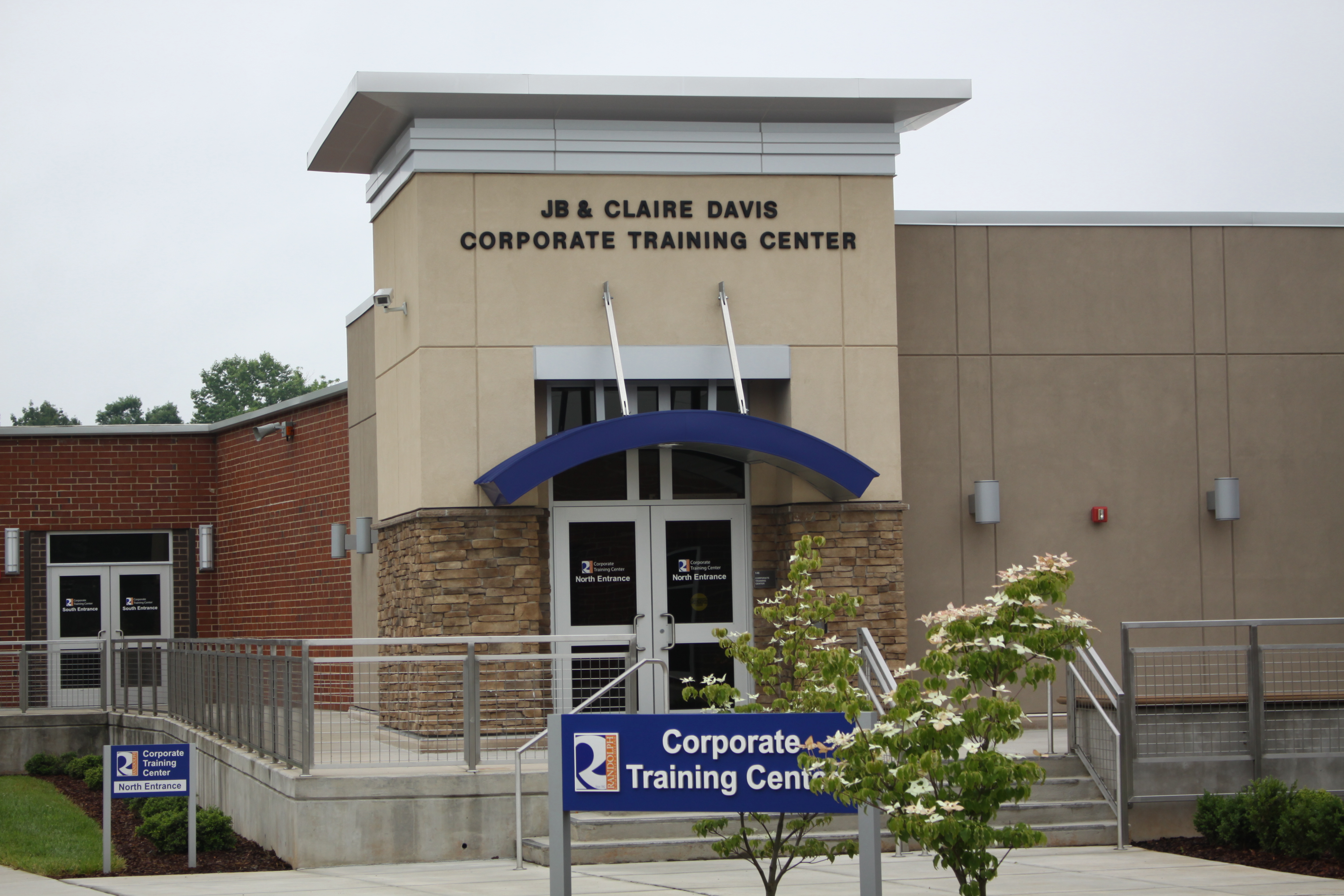 Randolph Co. Jobs Fair: 40 Companies, On-Spot Hiring - WFMYNews2.com