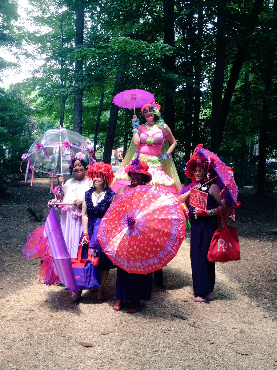 Greensboro Residents Get Taste Of Paris At Parisian Promenade